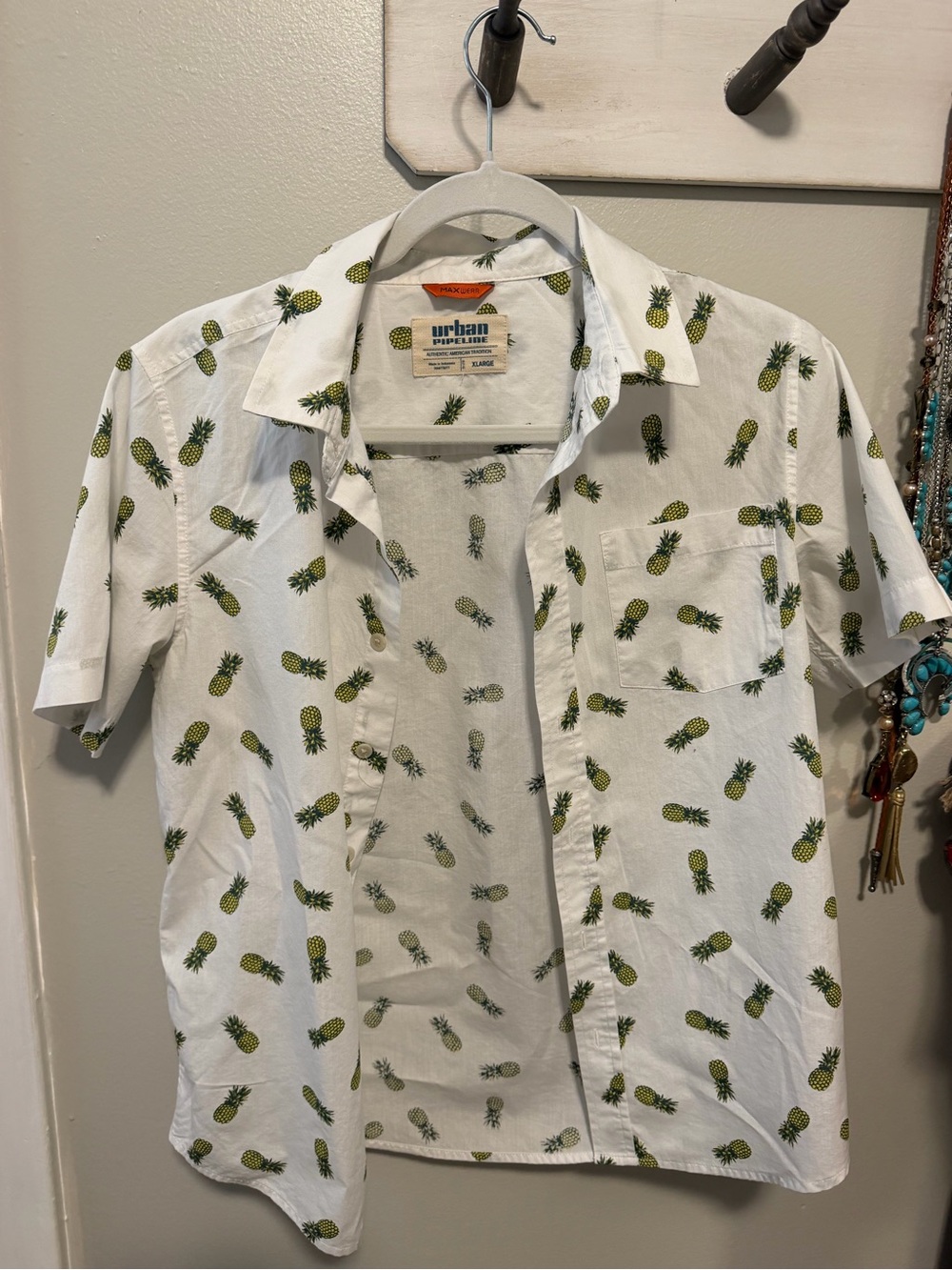 Urban Pipeline White 100 % Cotton Short-Sleeve Pineapple Print Button-Down Shirt